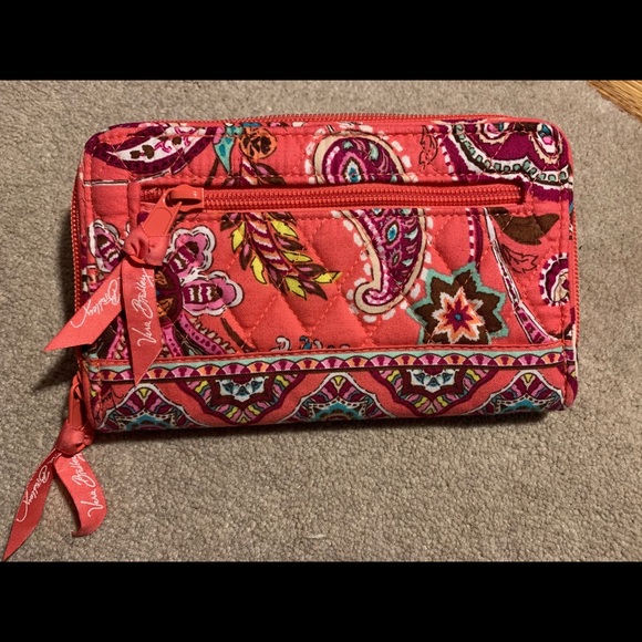 Vera Bradley Wallet - Picture 4 of 4